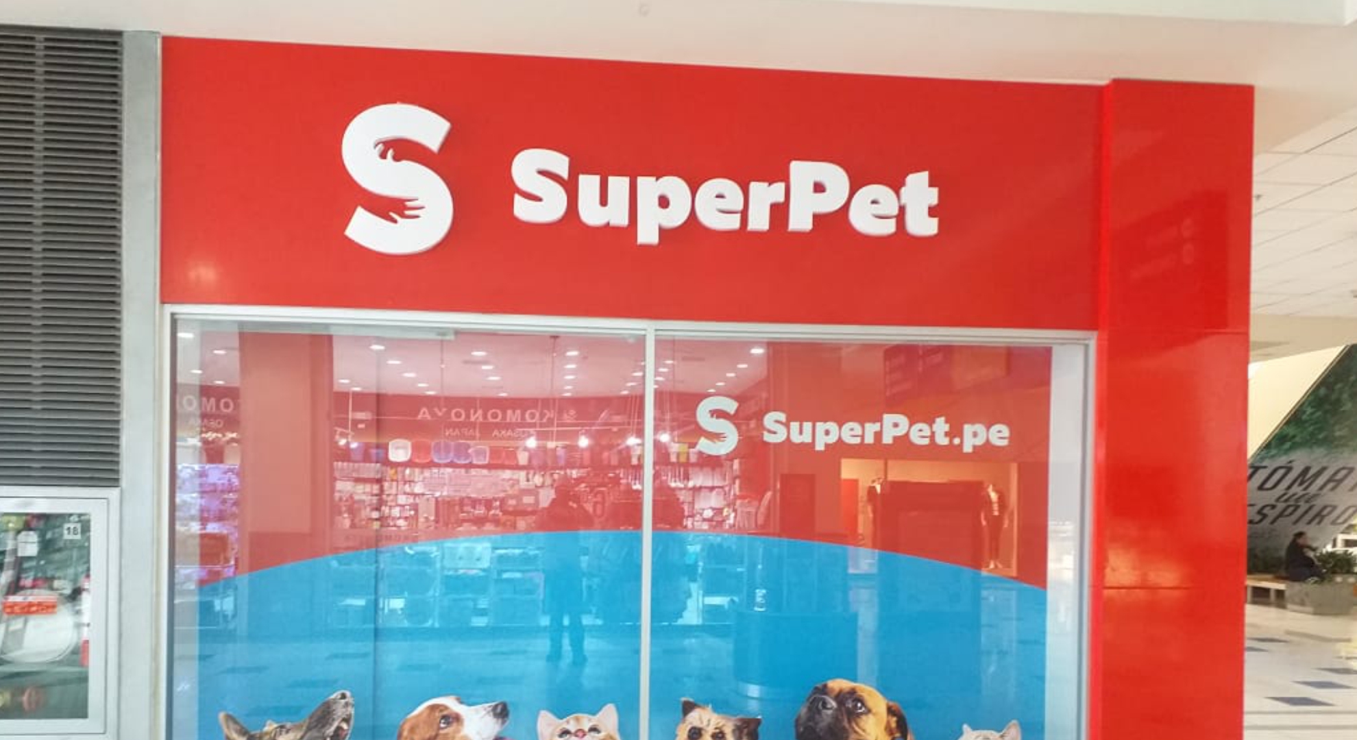 Imagen de uno de nuestros letreros en un local de Leña y Carbón